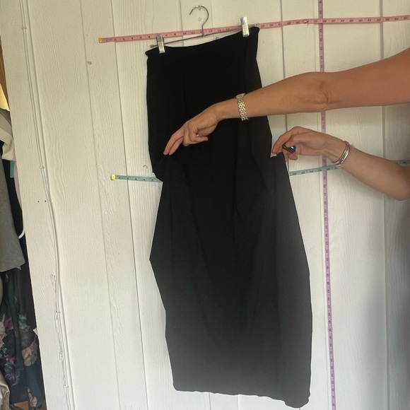 Designer Skirt. NWT. Size In label shown. USA size M size italian 42 USA 5 - Picture 10 of 13